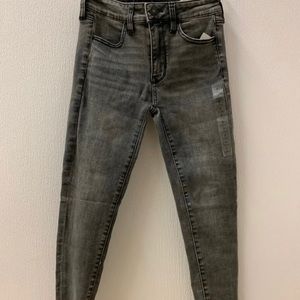 American Eagle Hi-Rise Jeans